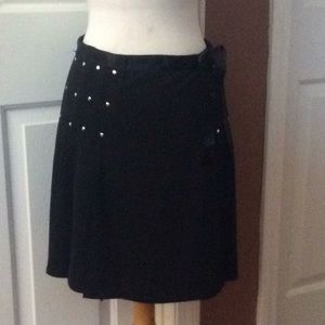 Q,U,E Black Pleated Wrap Skirt